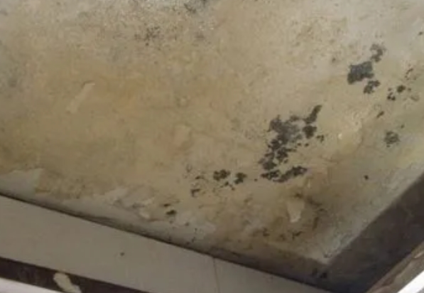 连云港阳台漏水维修公司分享下连云港卫生间渗水维修需要注意哪些问题。