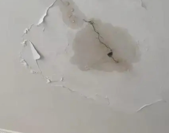 连云港阳台漏水维修公司分享下屋面防水工程质量问题原因分析